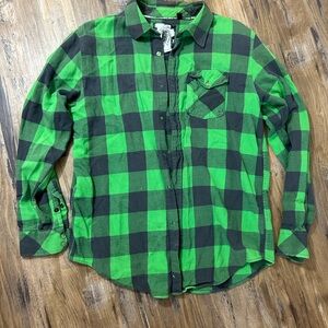 Men's Green and Black Plaid Flannel Shirt